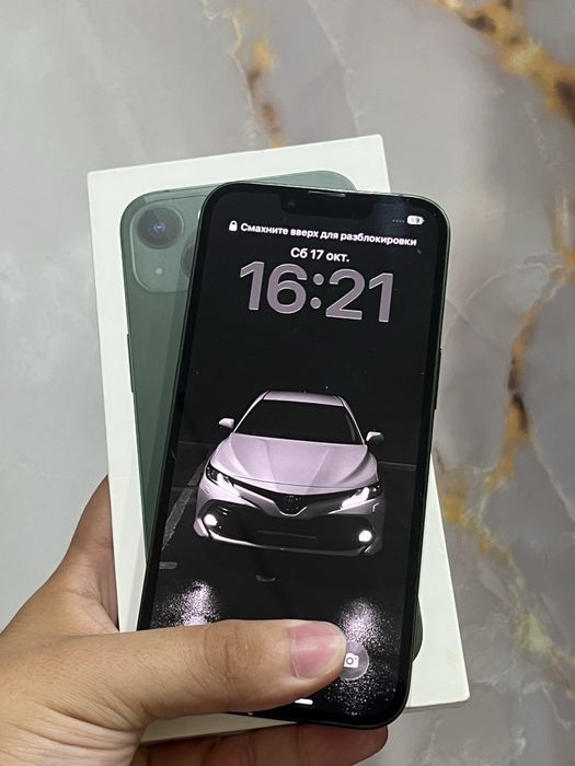 Продам iPhone 13
