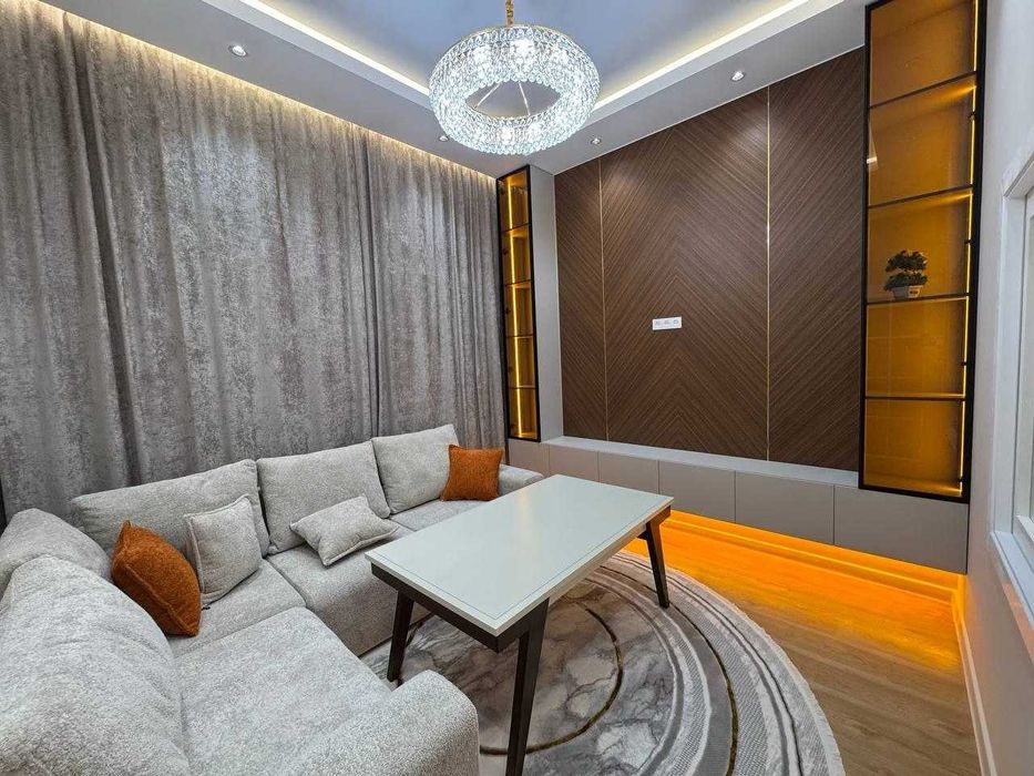 озод шарка  3 хона квартира сотлади