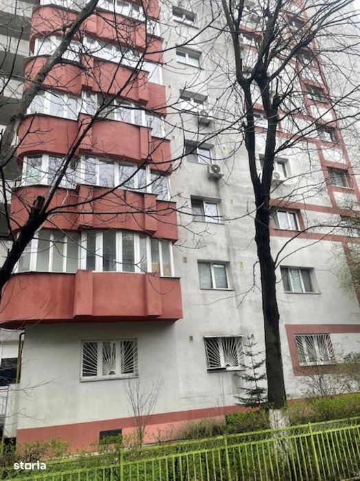 Apartament 2 camere, balcon și lift în 13 Septembrie, zona Prosper