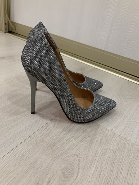 Продам туфли . Размер 37