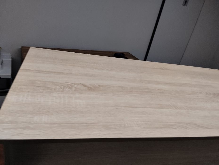 Продам столы офисные