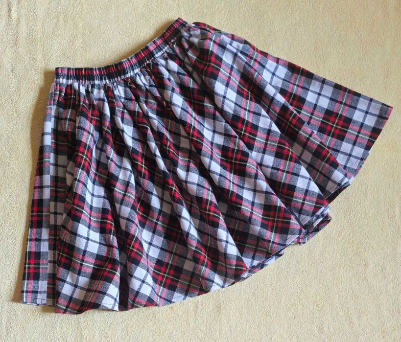 Юбочка в школу на 8-10 лет.