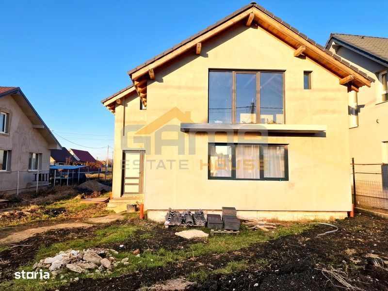 Casa P+M moderna cu 3 camere, cartier nou, Zimandu Nou