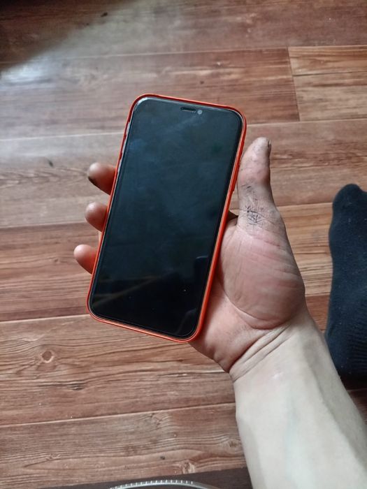 Iphone 11 в хорошем состоянии