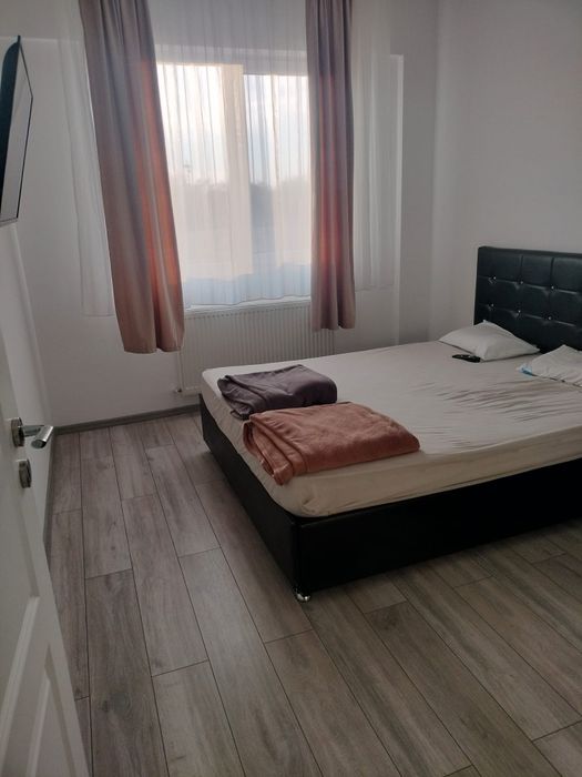 Vand apartament 2 camere tip studio