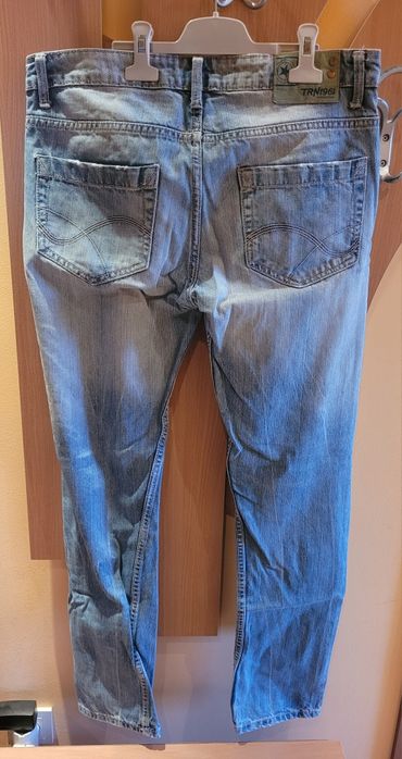 Продавам мъжки дънки