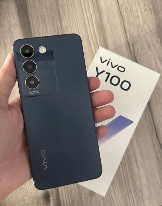 Продам или обменяю vivo y100