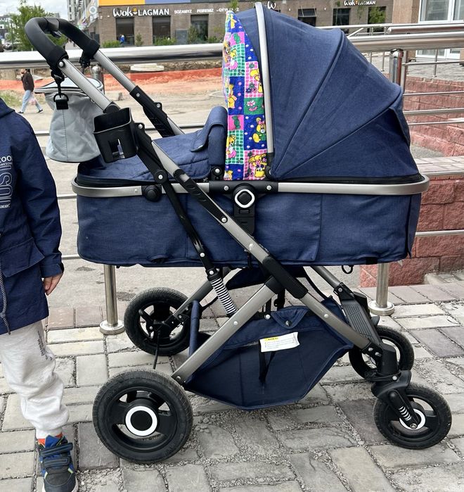Продам коляску 3000