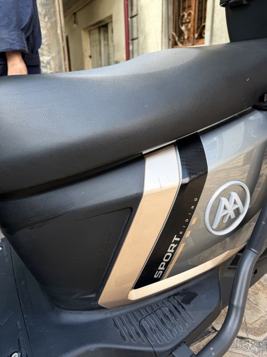 Skuter AIMA yengi kam uchilgan