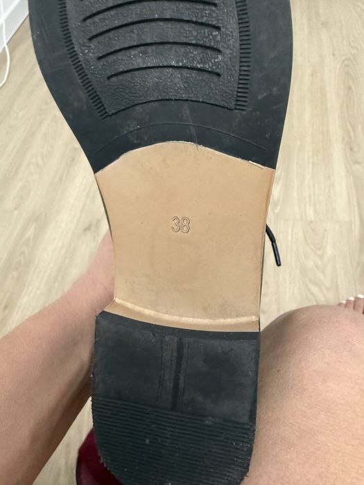 Кожанные ботинки новые