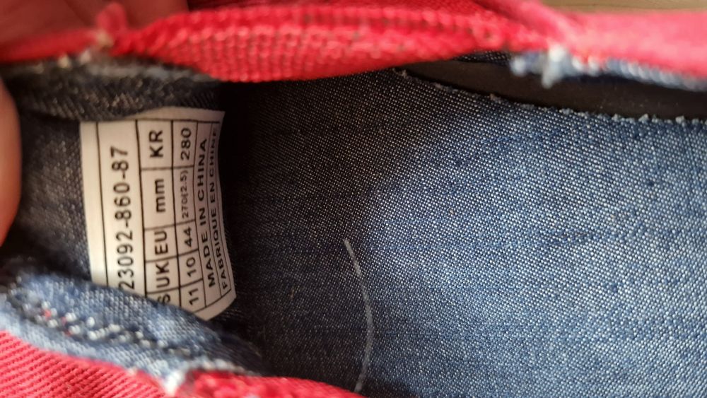 Tenisi Levi's-marimea 44