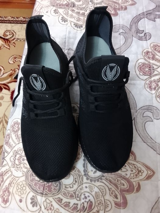 Кроссовки мужские