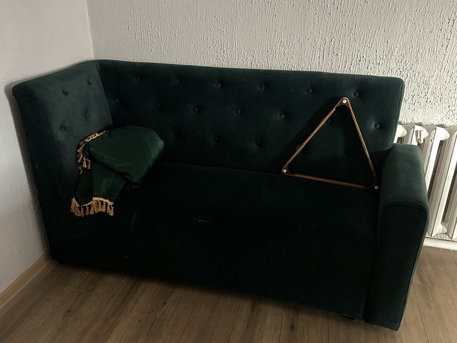 Маленький диванчик