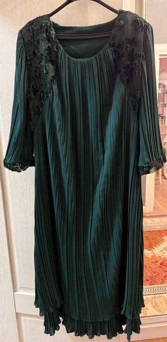 Продаю элегантное платье