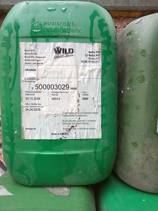 Продам пластиковые канистры 12 л.