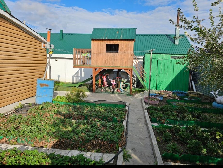 Продам дом в западном микрорайоне