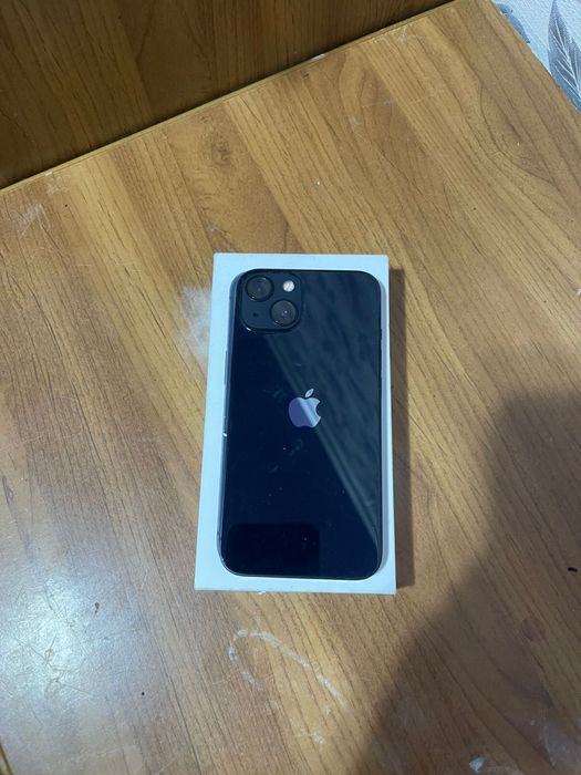 iPhone 13 с гарантией