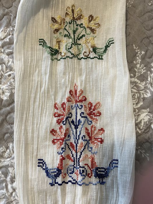 Народна носия от 4 части + подарък чорапи