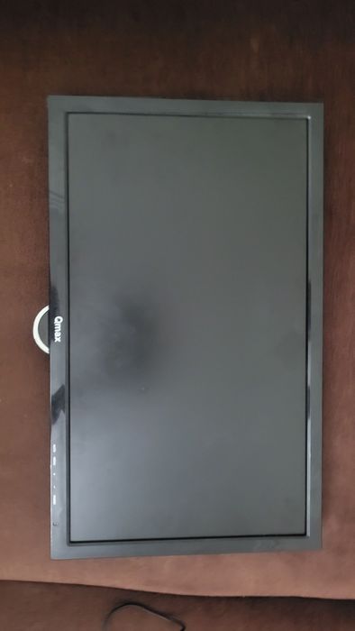 Продам монитор Qmax