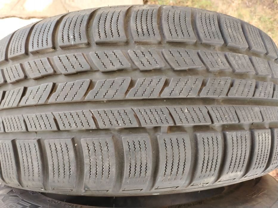Гуми два броя 215 /55/16