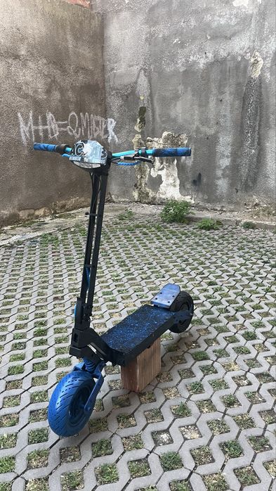 Продавам kukirin G4 на части