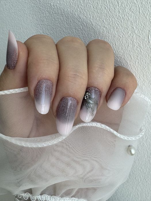 Unghiute cu gel si oja semipermanenta Galati