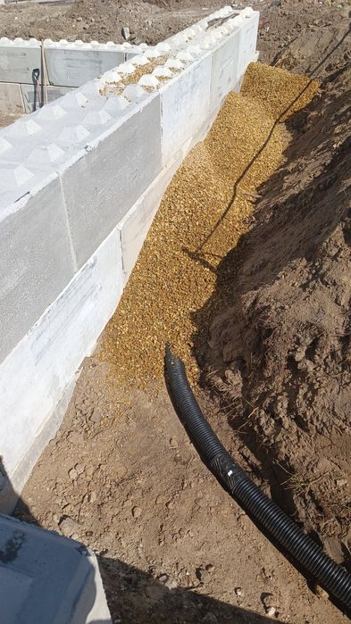 Услуги с колесен багер 12т., верижен минибагер 4т., сервиз хидравлични