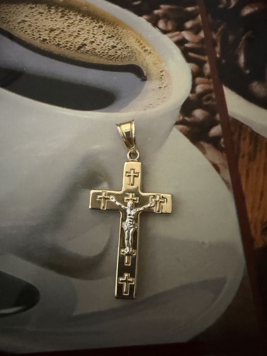 Vand crutiulita versace aur 14k