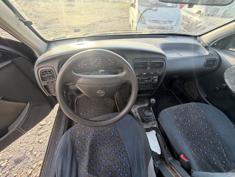 Nissan Primera p10 1.6i 90hp 1992г На Части