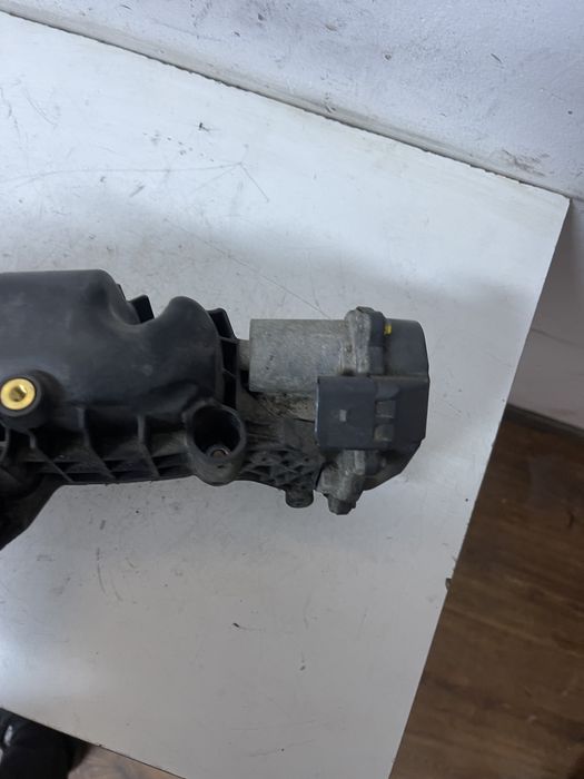 Galerie admisie cu motoras 03l129711AG Audi A4 B8 2.0 A3 A5 CGL CAHA