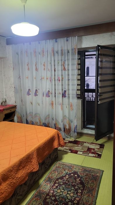 Închiriez apartament 4 camere Centru - Barou de avocați