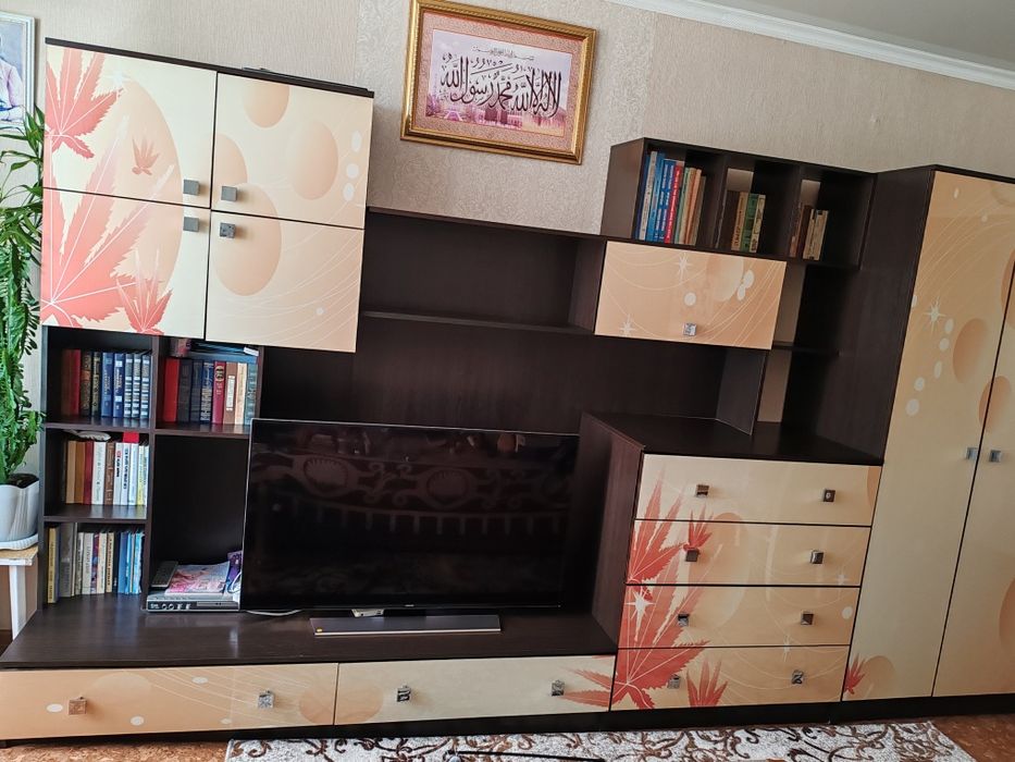 Продам стенку в хорошем состоянии