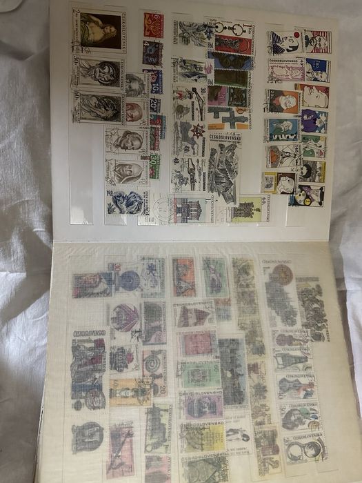 Придаются почтовые марки