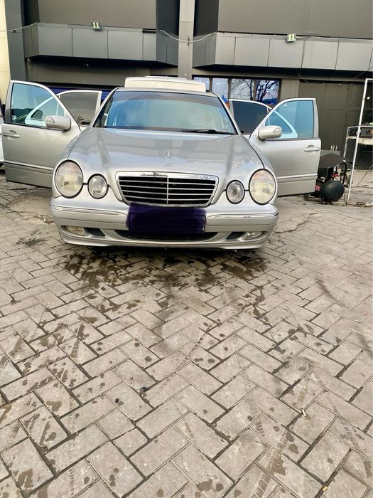 Mersedes Benz E 500 AMG 5 литрлик сотилади