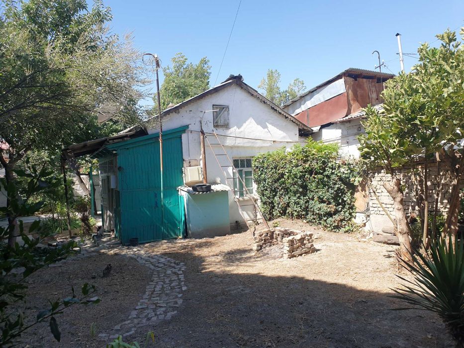 Двор на Дагбитской под бизнес