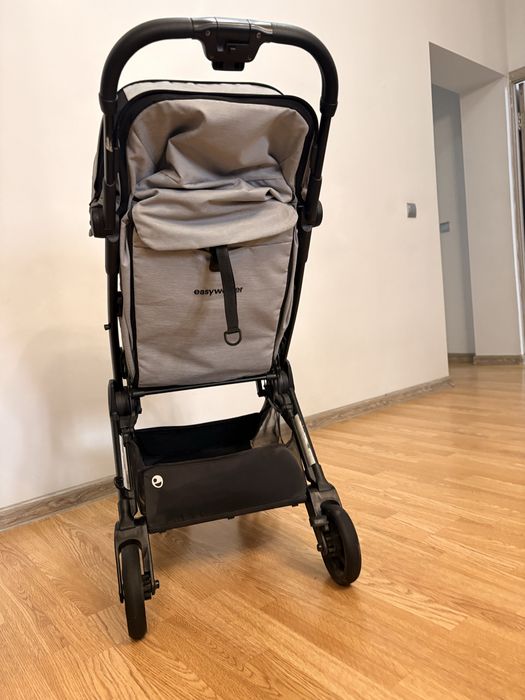 Продам коляску Easywalker Jackey