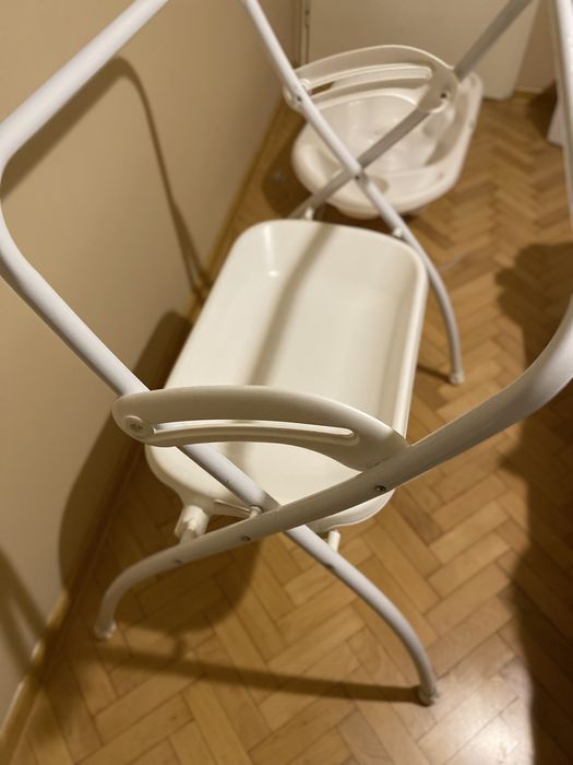 Анатомично бебешка вана CAM