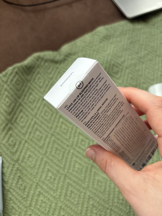 Лот от козметични продукти и козметика