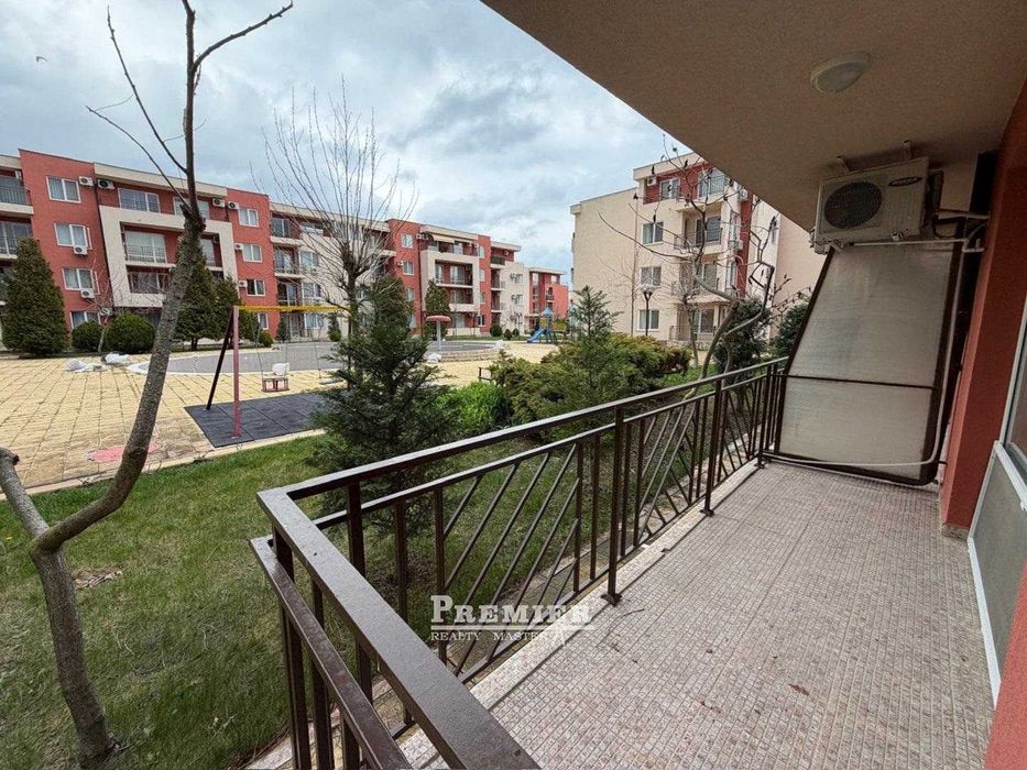 Продава се Двустаен апартамент в к.к. Слънчев бряг - 56 кв.м за 620 €/кв.м - Снимка #6