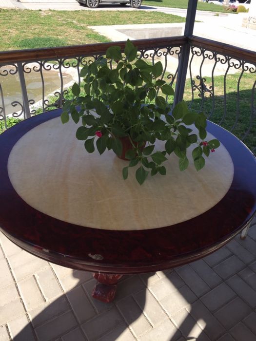 Продам стол