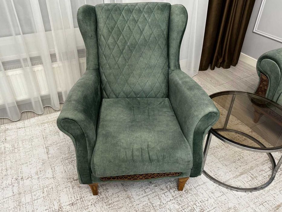 Диван с креслом б/у