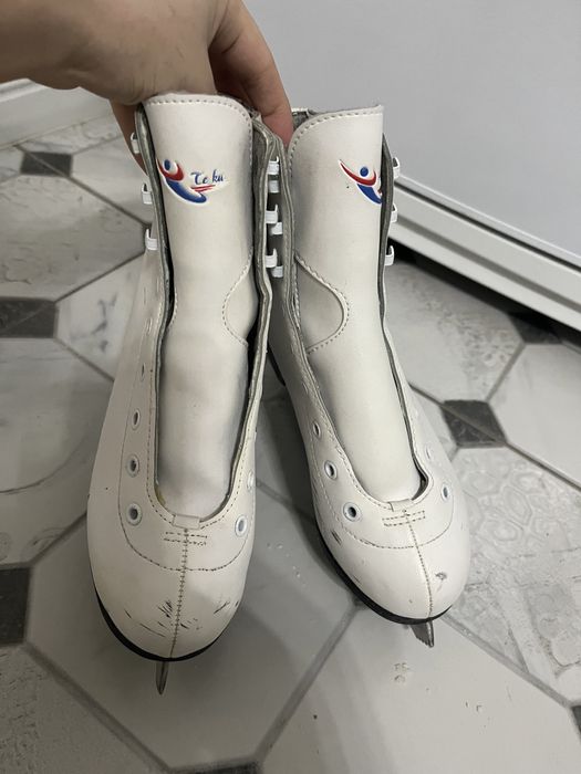 Продам коньки 34р