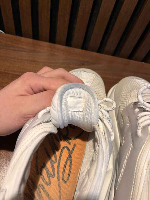 Versace chain reaction