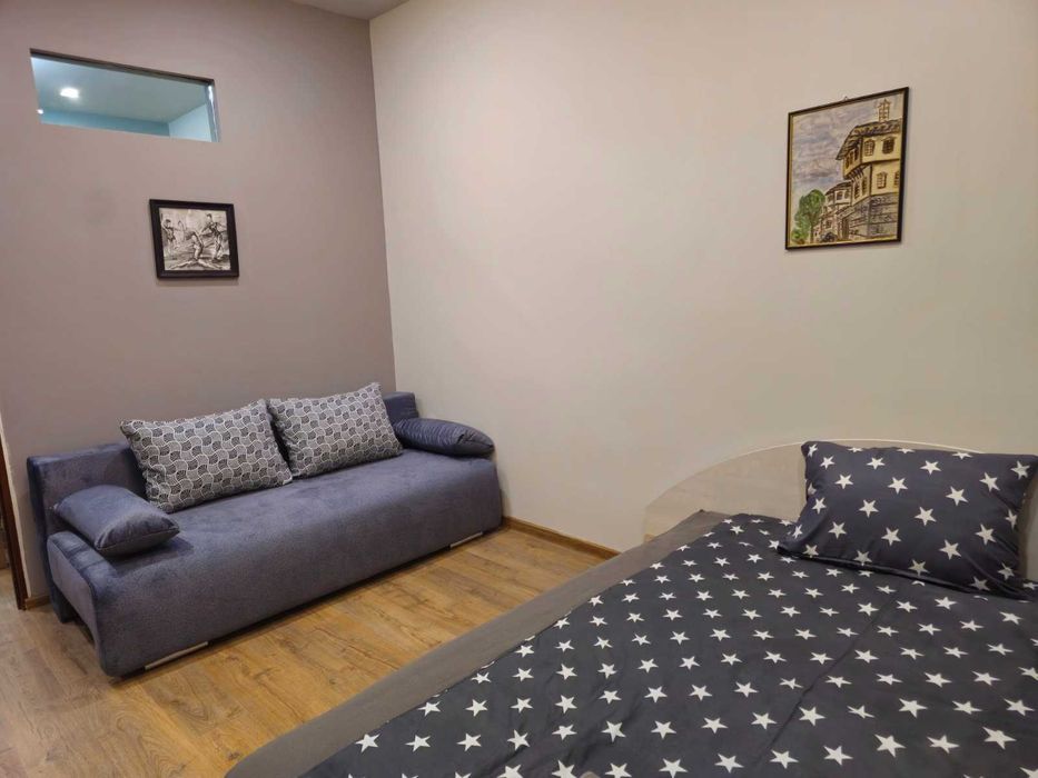 Нощувки - 4BR Central Retreat