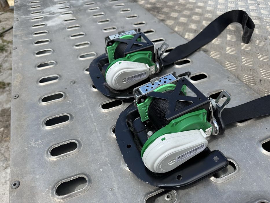 Предпазни колани за Мерцедес CLK W209/C209