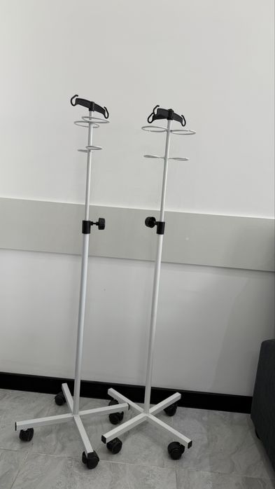 СРОЧНО  Сатылады  Медицинский штатив