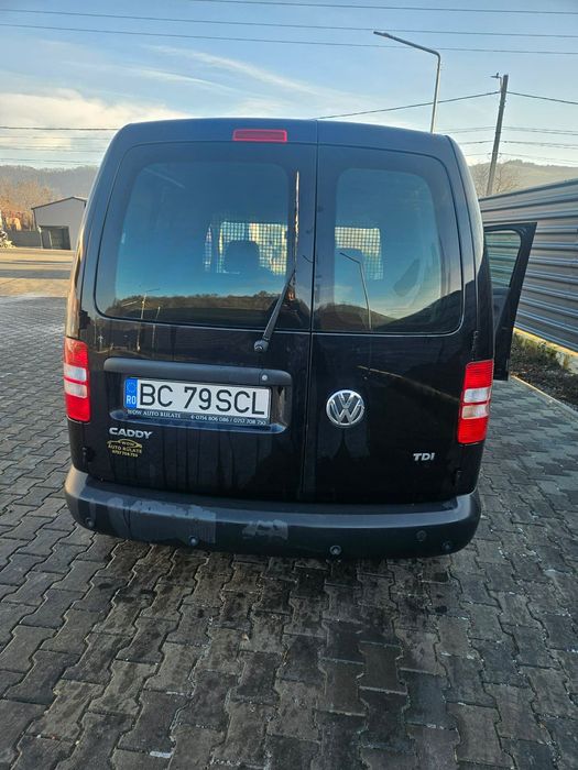 volkswagen caddy 2011