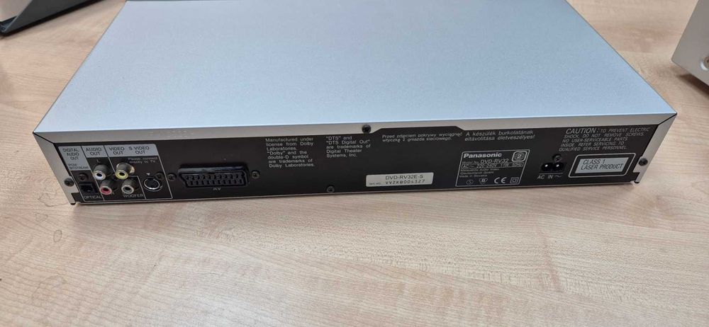 Продавам домашен DVD player Panasonic DVD-RV32 - 50 евро