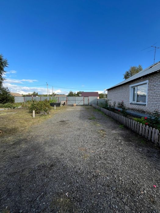 Продам дом в центре Бишкуля