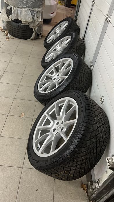 Диски + шины зима Continental на Porsche Macan R20